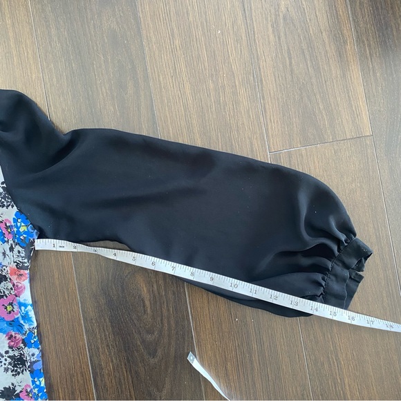 ATMOSPHERE- semi sheer floral blouse - Picture 12 of 15